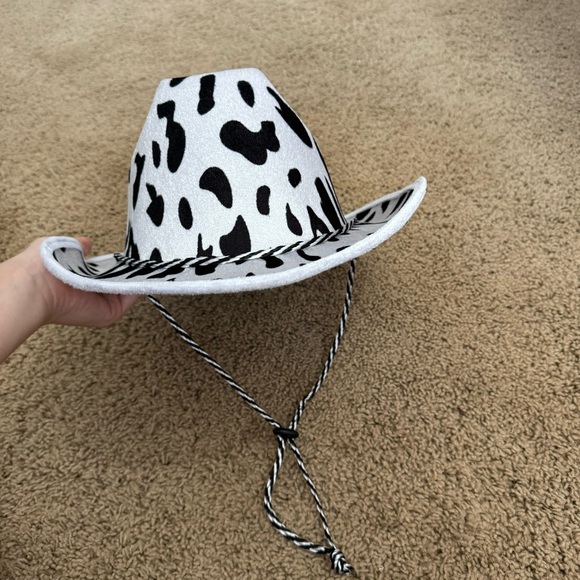 Cow-print cowboy hats (4) - Picture 2 of 6